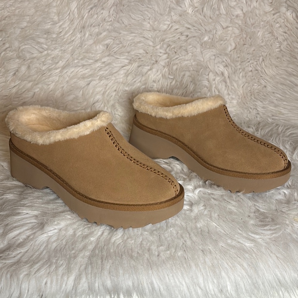 UGG New Heights Cozy Clug, Chesnut, Size 11